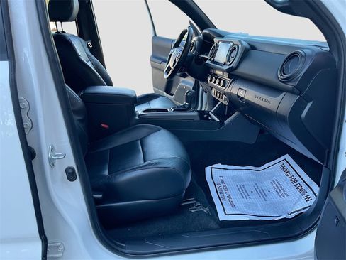 Used 2023 Toyota Tacoma TRD Off-Road image 26