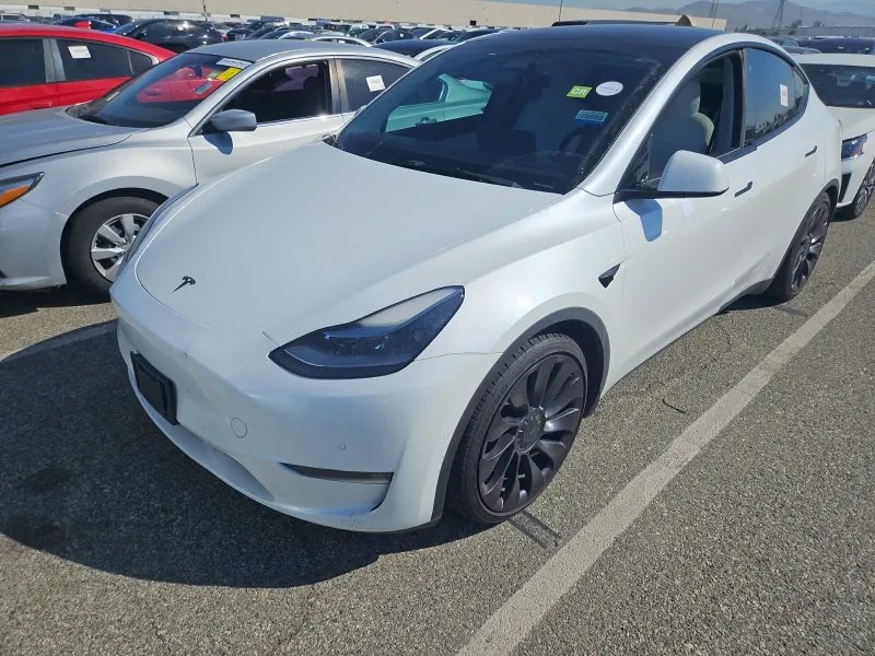 Used 2021 Tesla Model Y Performance AWD/4WD image 1