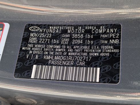 Certified 2024 Hyundai Elantra SEL FWD image 36