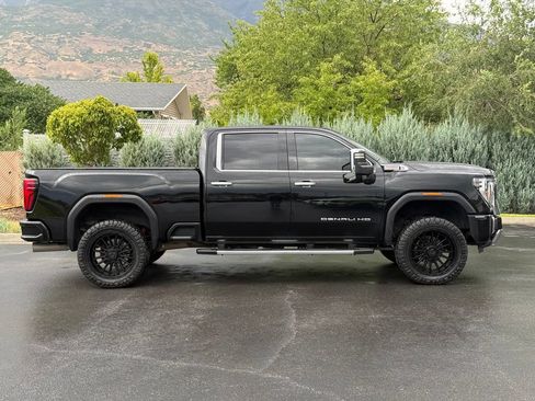 Used 2024 GMC Sierra 3500 Denali w/ Denali Reserve Package AWD/4WD image 8