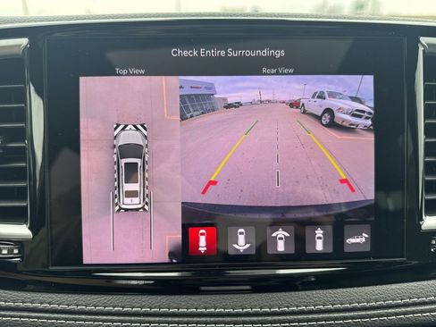 New 2026 Chrysler Pacifica Limited image 11