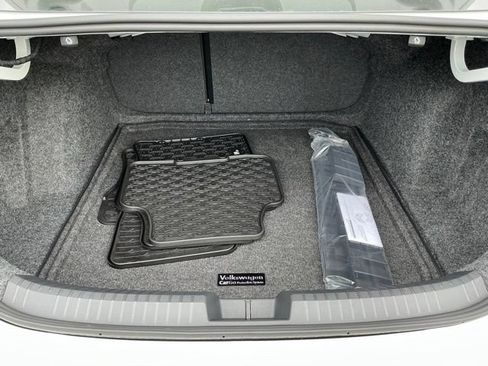 New 2026 Volkswagen Jetta SE FWD image 16