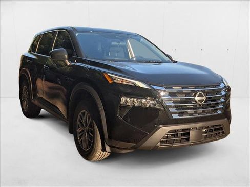 New 2026 Nissan Rogue S image 6