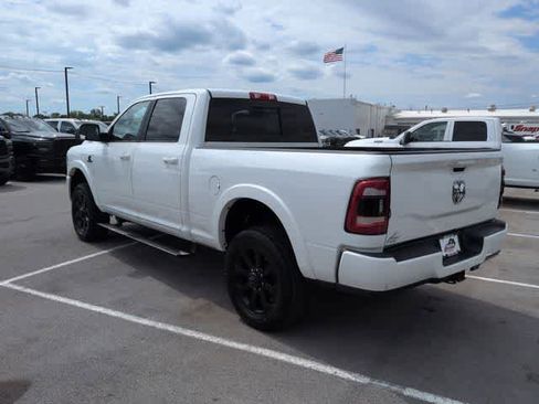 Used 2019 RAM 2500 Laramie w/ Night Edition AWD/4WD image 6