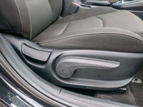 Used 2020 Kia Forte LXS FWD image 13