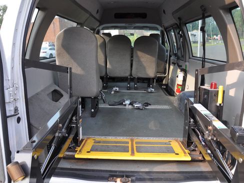 Used 2013 Ford E-250 and Econoline 250 Extended w/ PWR Group image 12