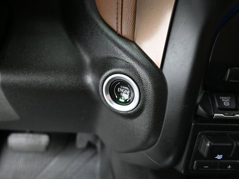 Used 2021 Chevrolet Silverado 3500 High Country image 18