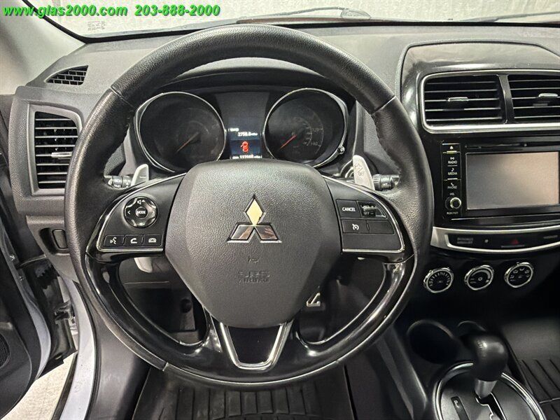 Used 2017 Mitsubishi Outlander Sport SEL AWD/4WD image 4