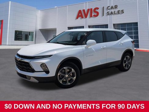 Used 2025 Chevrolet Blazer LT FWD image 1