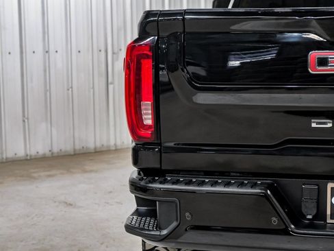 Used 2020 GMC Sierra 2500 Denali w/ Denali Ultimate Package AWD/4WD image 49