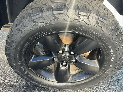 Used 2019 RAM 1500 Express w/ Wheel & Sound Group AWD/4WD image 21
