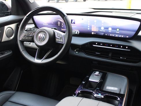 Certified 2026 Buick Enclave Avenir w/ Super Cruise Package image 13