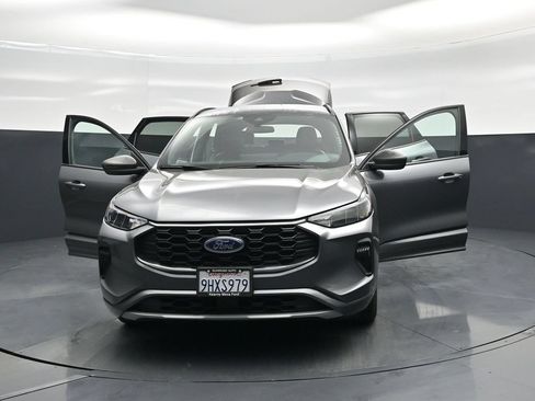 Used 2023 Ford Escape ST-Line w/ Tech Pack #1 FWD image 30