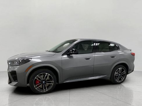 New 2026 BMW X2 xDrive28i AWD/4WD image 8