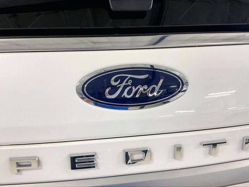 Used 2022 Ford Expedition Max XLT AWD/4WD image 31