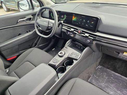New 2026 Kia Sportage S image 28