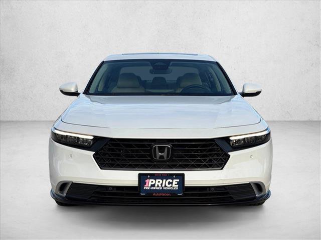 Used 2023 Honda Accord Touring image 2