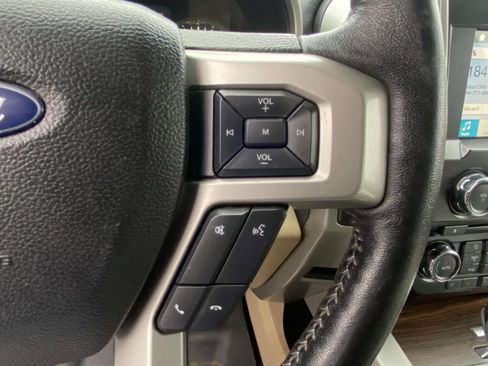 Used 2017 Ford F150 Lariat image 21