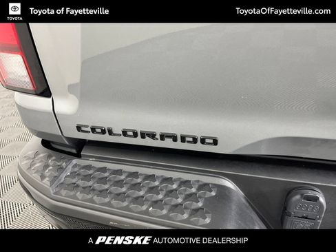Used 2024 Chevrolet Colorado Z71 w/ Z71 Convenience Package 2 AWD/4WD image 9