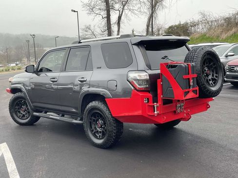 Used 2022 Toyota 4Runner SR5 Premium w/ Moonroof Package image 5
