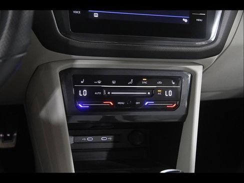 Certified 2024 Volkswagen Tiguan SE R-Line AWD/4WD image 14