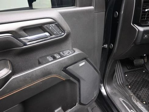 Used 2024 GMC Sierra 2500 AT4 w/ AT4 Premium Plus Package AWD/4WD image 14