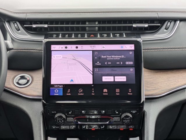 Certified 2025 Jeep Grand Cherokee Summit w/ Obsidian Package AWD/4WD image 19