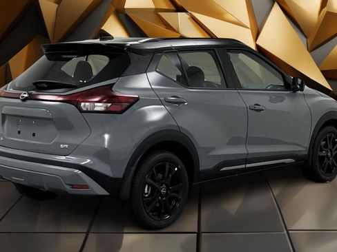Used 2024 Nissan Kicks SR FWD image 5