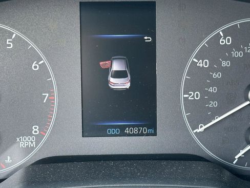 Used 2024 Toyota Corolla LE w/ LE Convenience Package image 14