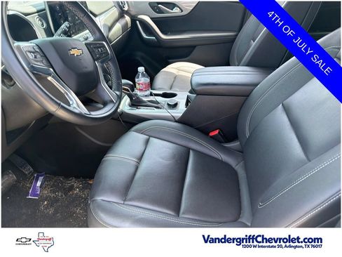 Used 2024 Chevrolet Blazer LT w/ Sound & Technology Package FWD image 11