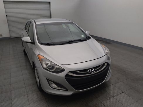 Used 2014 Hyundai Elantra GT FWD image 14