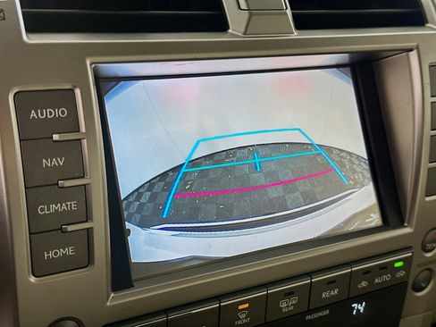 Used 2018 Lexus GX 460 Premium w/ Premium Package image 23