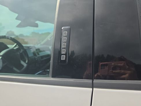 Used 2019 Ford F250 Lariat w/ Lariat Ultimate Package AWD/4WD image 15