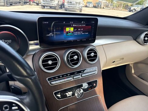 Used 2021 Mercedes-Benz C 300 Sedan image 19