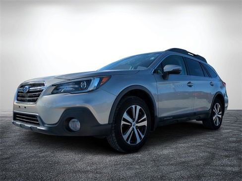 Used 2018 Subaru Outback 2.5i Limited image 8