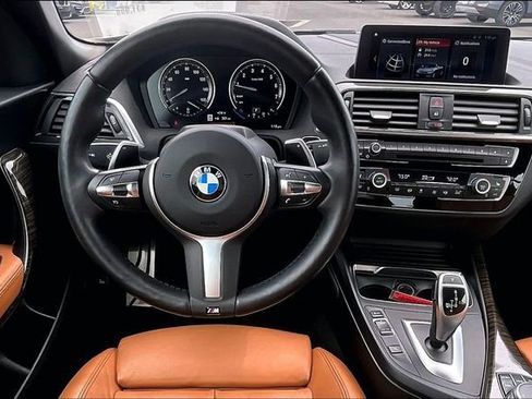 Used 2021 BMW 230i Convertible w/ M Sport Package image 5