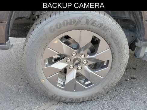 Used 2025 Ford F150 Lightning Lariat image 6