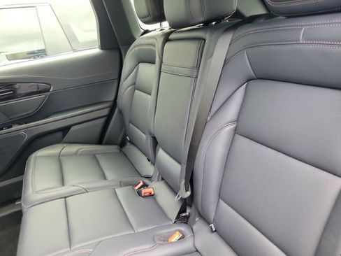 Used 2025 Lincoln Nautilus Premier w/ Jet Appearance Package AWD/4WD image 10