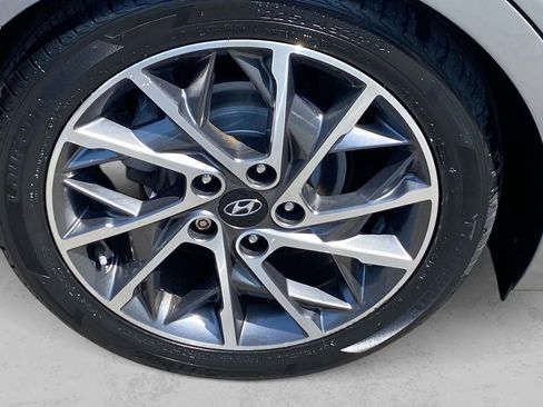 Used 2020 Hyundai Elantra Limited w/ Ultimate Package 03 FWD image 25