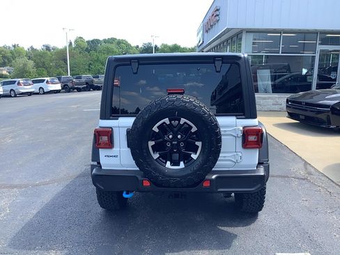 Certified 2025 Jeep Wrangler Unlimited Rubicon 4xe w/ Safety Group AWD/4WD image 4