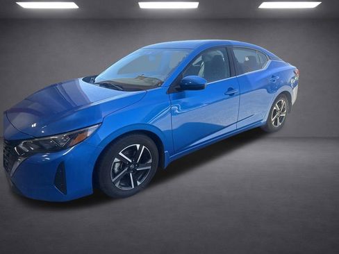 Used 2024 Nissan Sentra SV FWD image 4