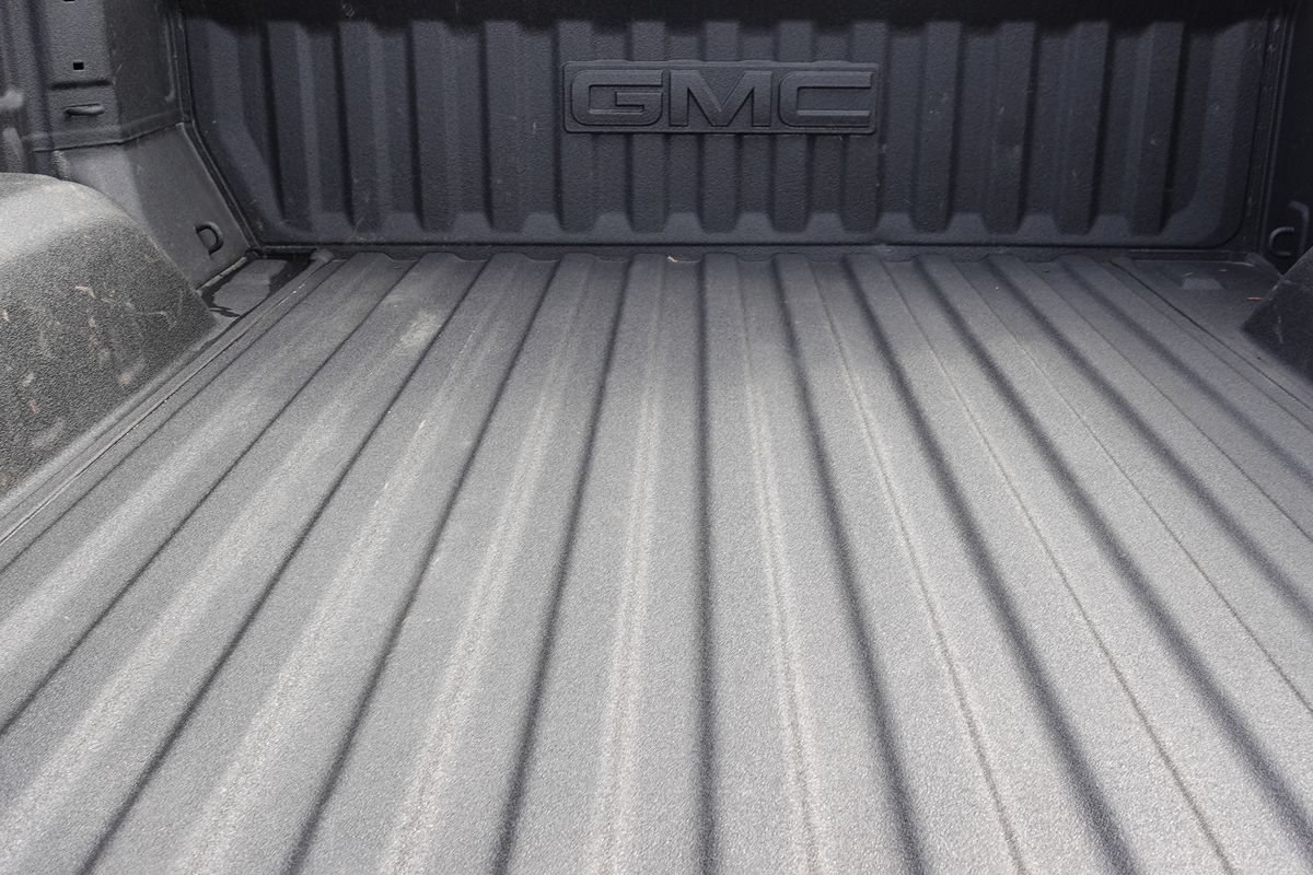Used 2024 GMC Sierra 1500 Elevation w/ Elevation Premium Package AWD/4WD image 14