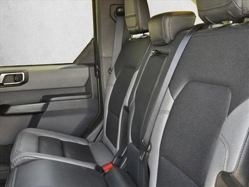 Used 2024 Ford Bronco Black Diamond image 20