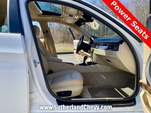 Used 2010 BMW 328i xDrive Sedan image 15