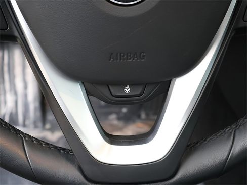 Used 2024 BMW 430i xDrive Coupe w/ Premium Package image 32