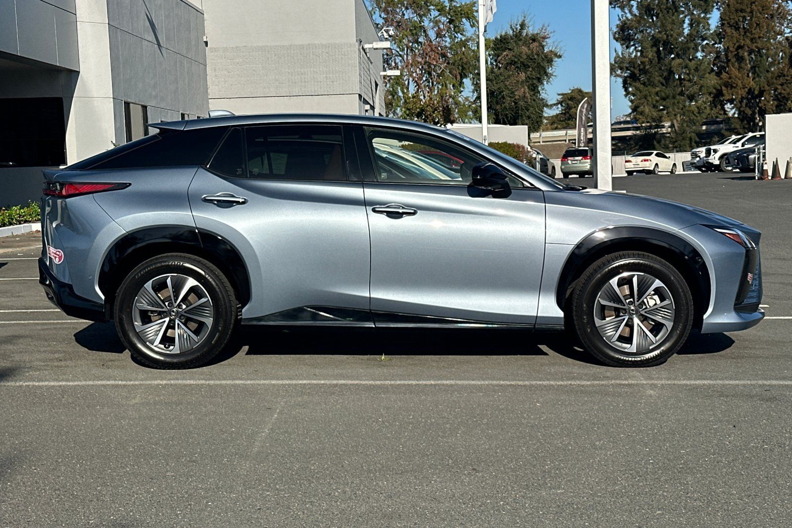 Used 2023 Lexus RZ 450e Premium w/ Technology Package AWD/4WD image 3