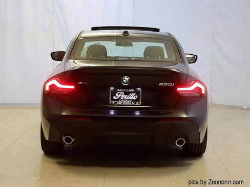 Used 2025 BMW 230i xDrive 230i xDrive w/ Premium Package image 9