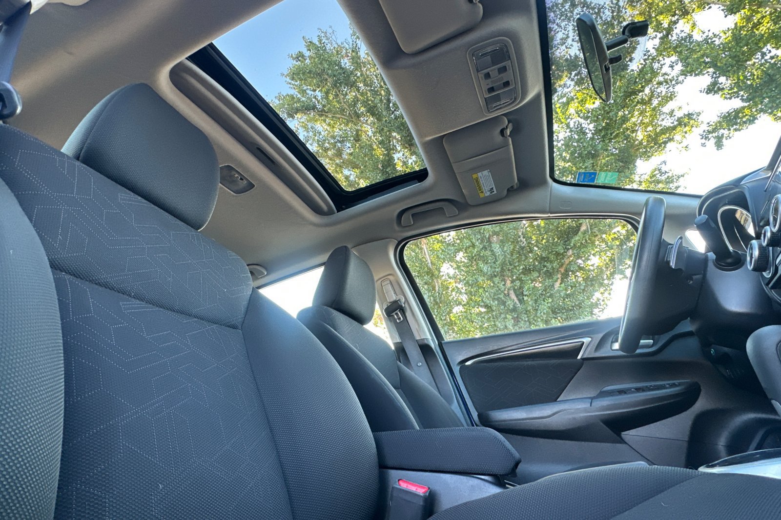 Used 2016 Honda Fit EX image 17