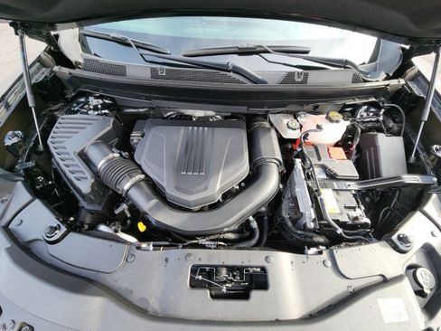 Used 2025 GMC Acadia Elevation image 11