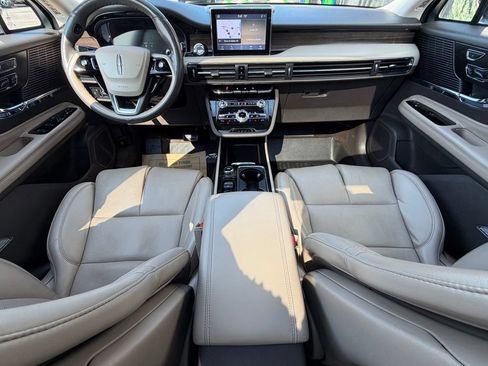 Used 2022 Lincoln Corsair Reserve w/ Equipment Group 201A AWD/4WD image 12